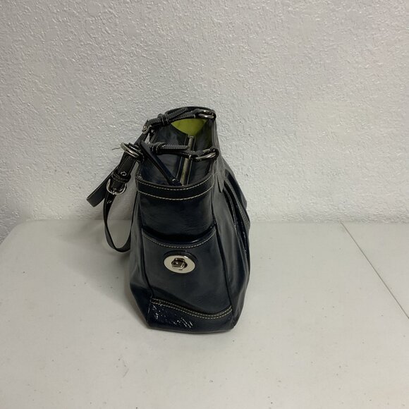 Coach pleated Gallery Tote black patent leather Shoulder Bag W/green Lining - Picture 7 of 15